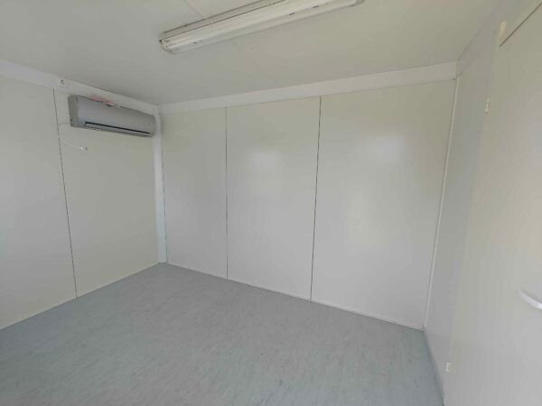 cma9k9eu6000m04jp7q13a5fg.jpg
