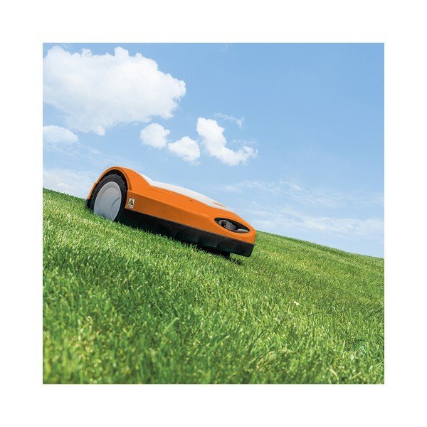robot-tondeuse-rmi6321pc-stihl-2.jpg