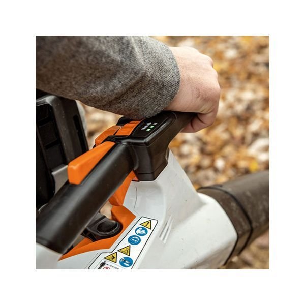 souffleur-a-batterie-bga200-nu-accessoire-portatif-hanches-stihl-5.jpg