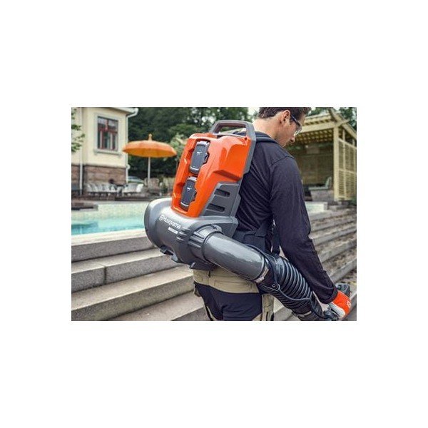 souffleur-de-feuilles-a-batterie-husqvarna-340-ibt-1.jpg