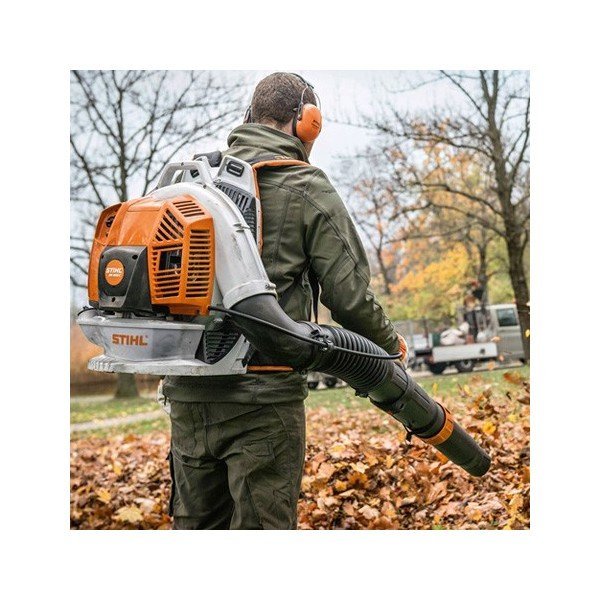 stihl-souffleur-a-dos-br800-c-e-3.jpg